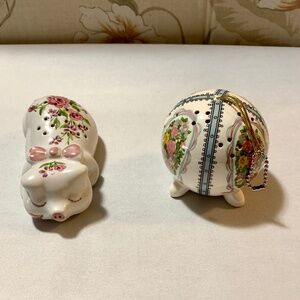Lot 2 Vintage Ceramic Floral Potpourri Pomanders - One Footed Ball, One Pig